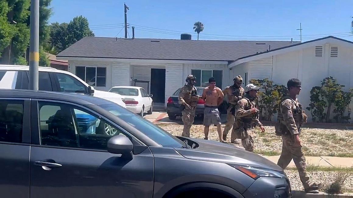 Hai người bị bắt tại nhà ở Los Angeles nghi liên quan đến ‘trung tâm buôn người’ Iran: CBP