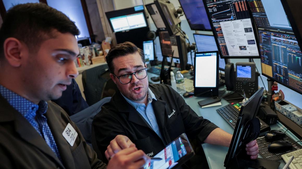 Thị trường chứng khoán Mỹ lập kỷ lục mới nhờ S&P 500 tăng vọt