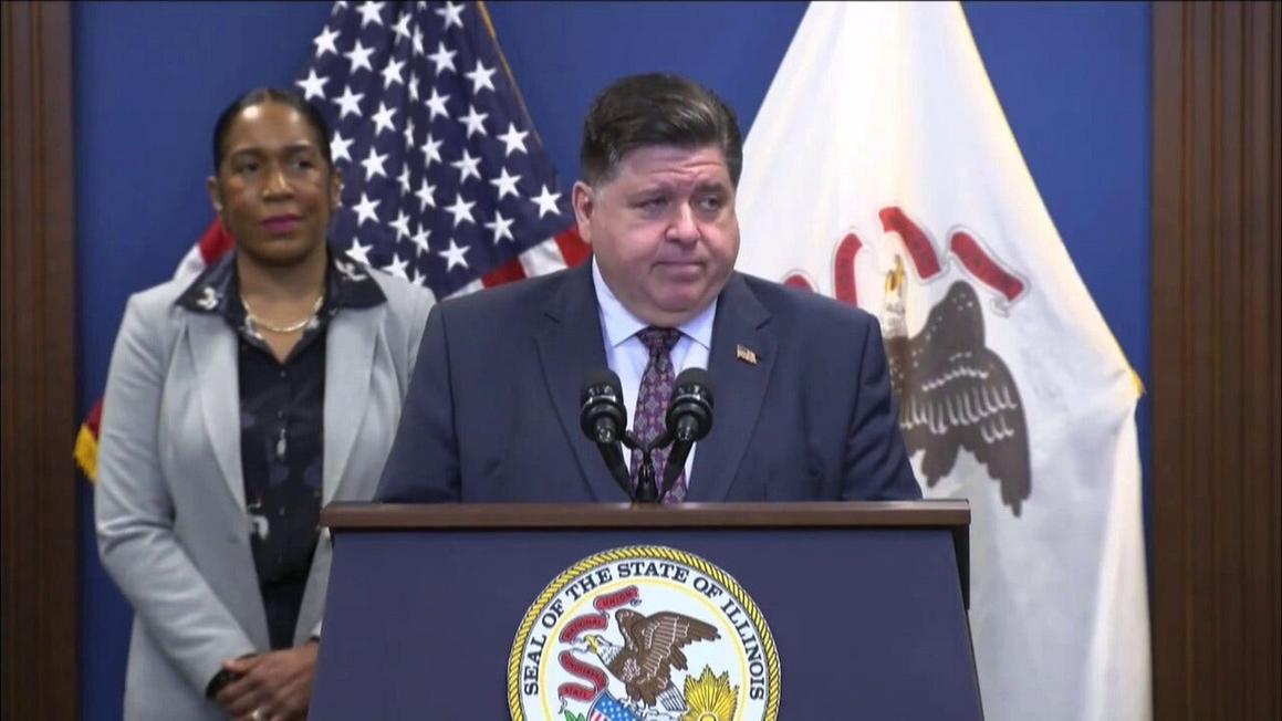 Thống đốc Illinois J.B. Pritzker nhắm vào ông Trump khi khởi động chiến dịch tái tranh cử của Đảng Dân chủ