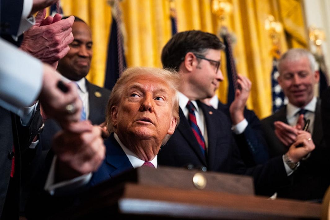 Tối Cao Pháp Viện Ra Phán Quyết Về Sắc Lệnh Quyền Công Dân Khi Sinh Ra Của TT Trump, Thử Thách Quyền Lực Của Tòa Án Cấp Dưới