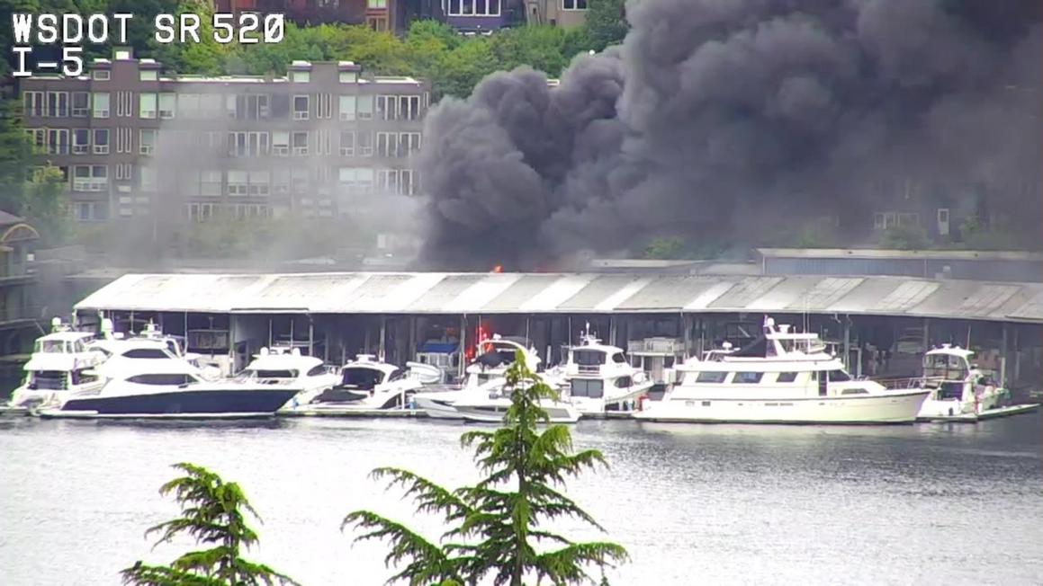 seattle lake union boat fire 3