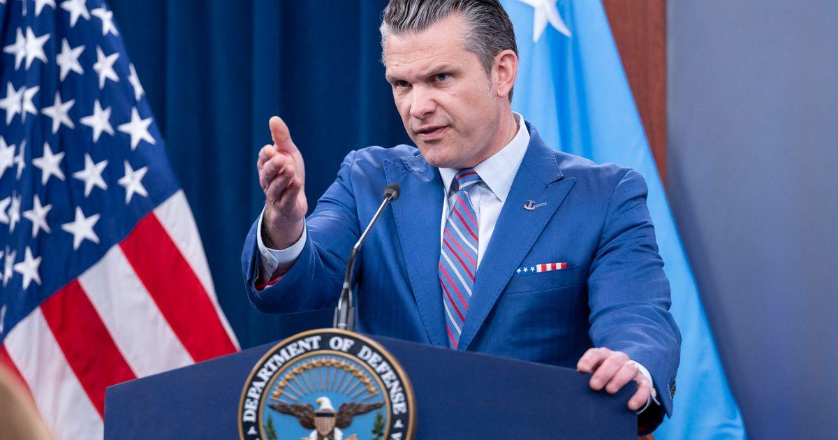 Bộ trưởng Quốc phòng Pete Hegseth chỉ trích phóng viên Fox News về đưa tin vụ tấn công Iran