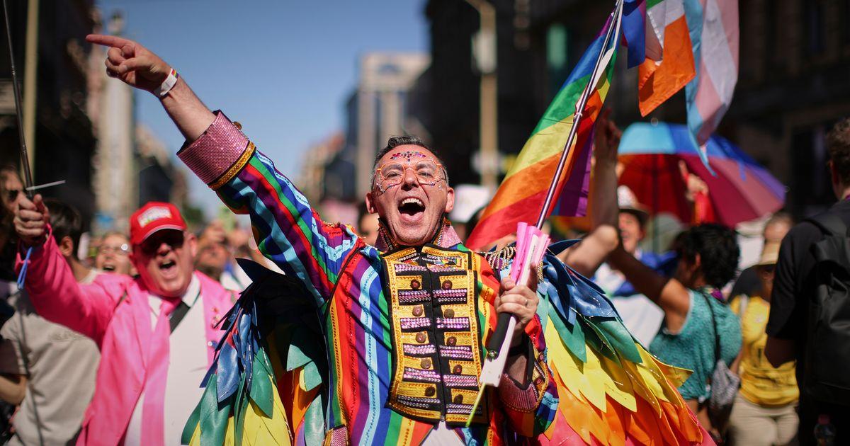 Khoảng 100.000 người tham gia Budapest Pride, công khai thách thức lệnh cấm của Hungary