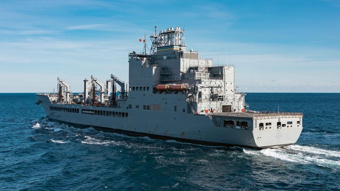 Bộ Quốc phòng Hoa Kỳ Đổi Tên Tàu Hải Quân Từ USNS Harvey Milk Thành USNS Oscar V. Peterson