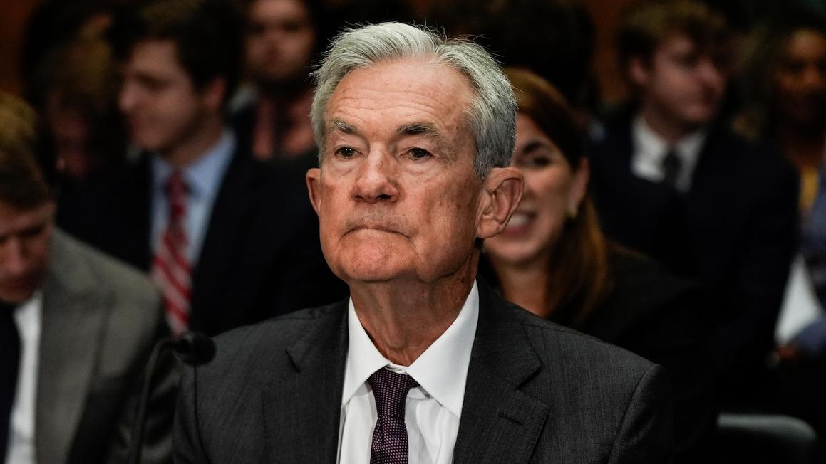 Chủ tịch Fed Powell tái khẳng định cảnh báo về thuế quan, một số Thượng nghị sĩ GOP cáo buộc ông thiên vị