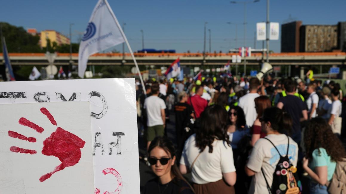 Serbia: Nhiều người bị bắt khi căng thẳng gia tăng trước cuộc biểu tình chống tham nhũng cuối tuần