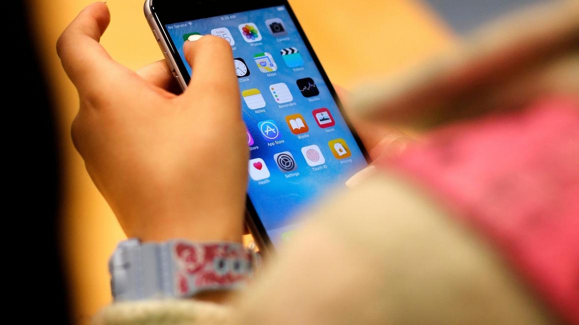 Tin tặc Trung Quốc và lỗi người dùng biến smartphone thành ‘khủng hoảng an ninh di động’