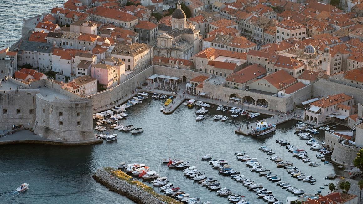 Tàu thuyền từ thế kỷ 18 được phát hiện tình cờ dưới đáy biển ở thành phố Croatia