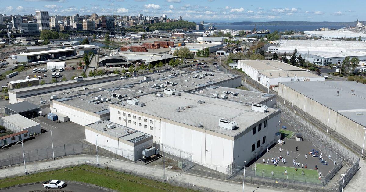 ICE chuyển trả những người di cư bị giam giữ từ Washington đến Alaska