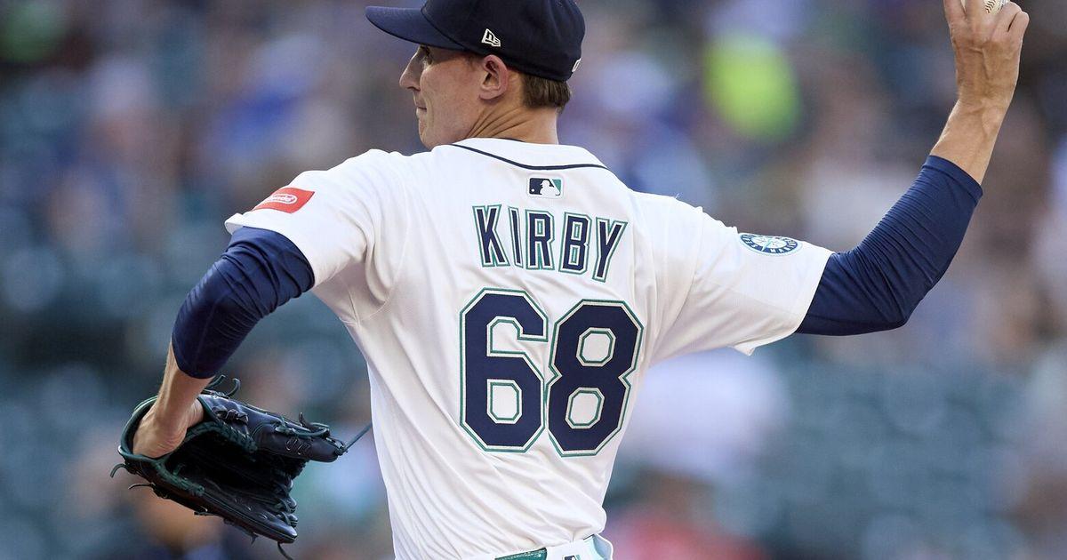 Kirby so tài Skenes khép lại chuỗi trận trên sân nhà của Mariners