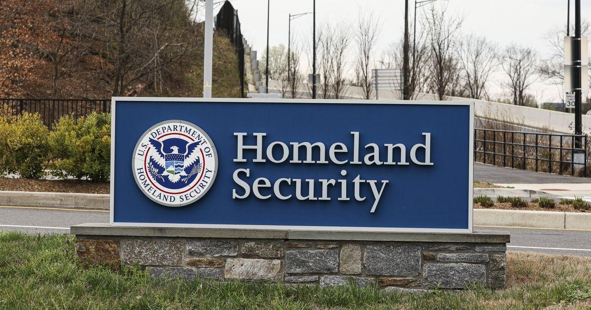 ICE Dùng Nhóm Pro-Israel Để Nhắm Mục Tiêu Sinh Viên