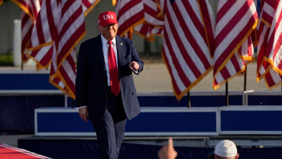 TT Trump ký duyệt luật cắt giảm thuế tại Tòa Bạch Ốc