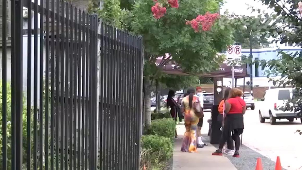 Houston: Quy định mới về nội quy ăn mặc tại các hộp đêm