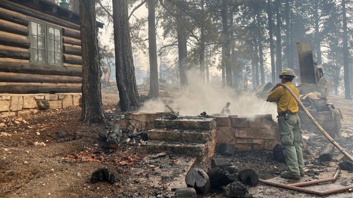 17109489 071325 ap grand canyon fire img