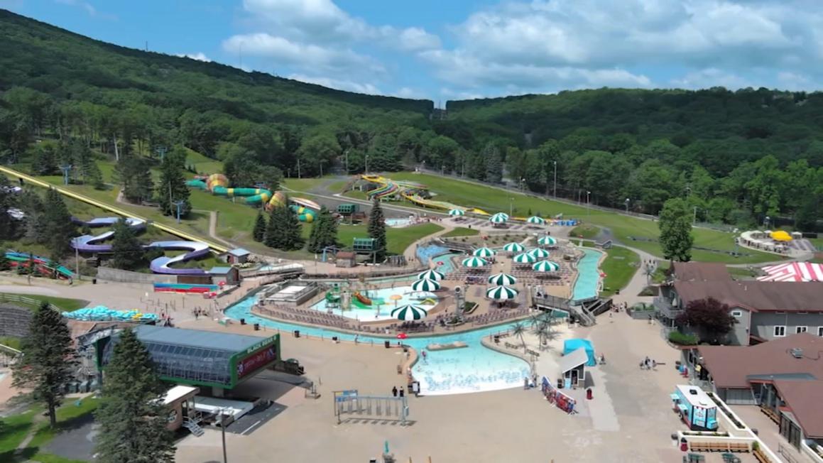 Camelbeach: Công viên nước ngoài trời lớn nhất Pennsylvania