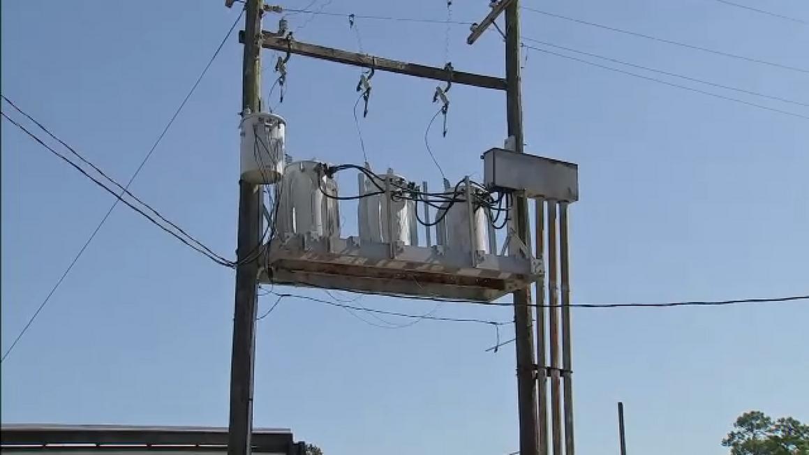 17232601 072125 ktrk liberty county courthouse transformer blown img