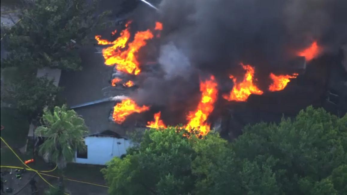 17266395 072625 ktrk close up house fire sw img