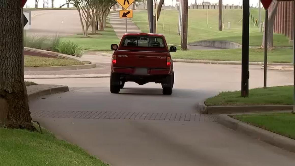 17282165 072425 ktrk roundabout img