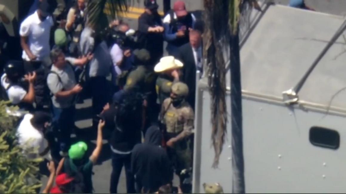 17344581 072825 kgo ice arrests img