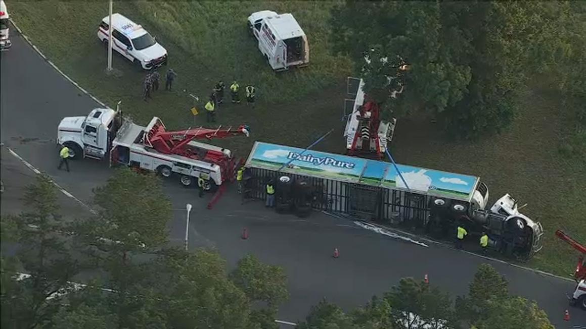 17347487 072925 wpvi overturned milk truck img