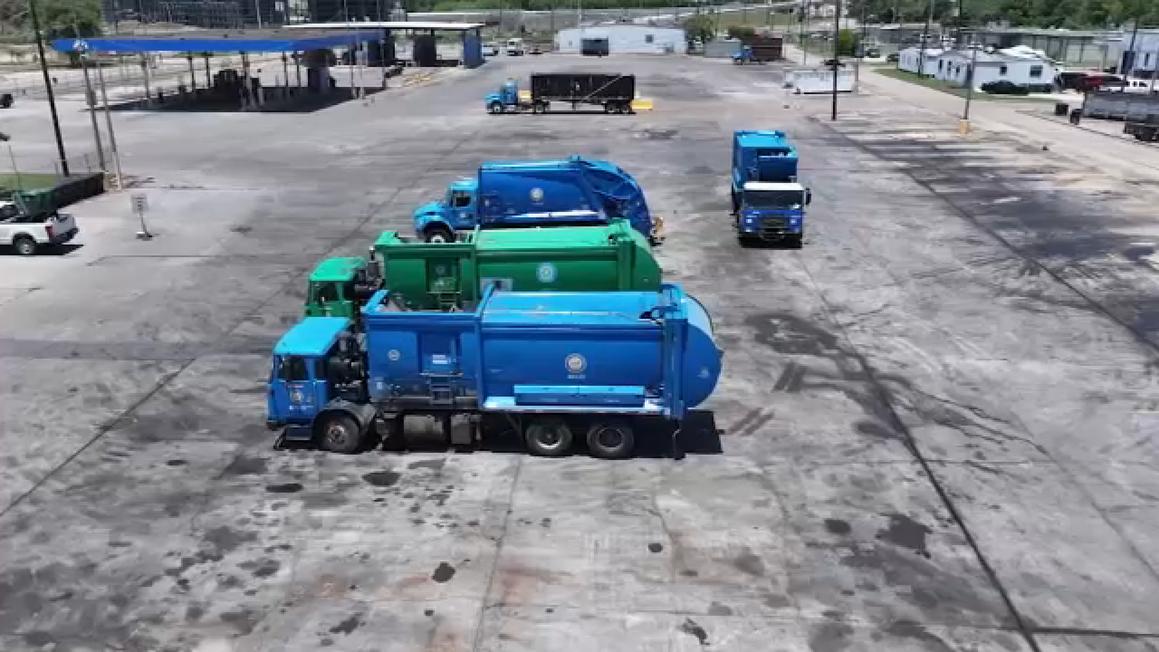 17366316 073025 ktrk garbage truck img