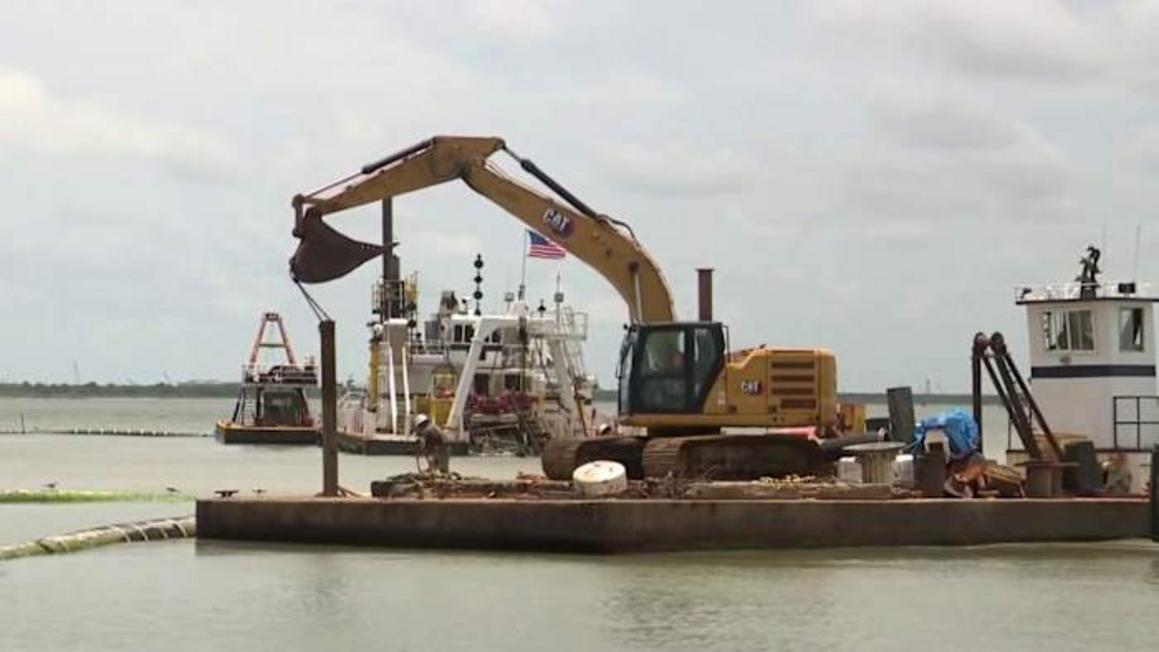 Công tác nạo vét không ảnh hưởng phà Galveston dịp lễ 4 tháng 7