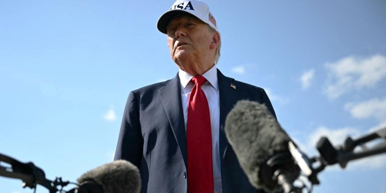 TT Trump hoan nghênh dự luật chi tiêu
