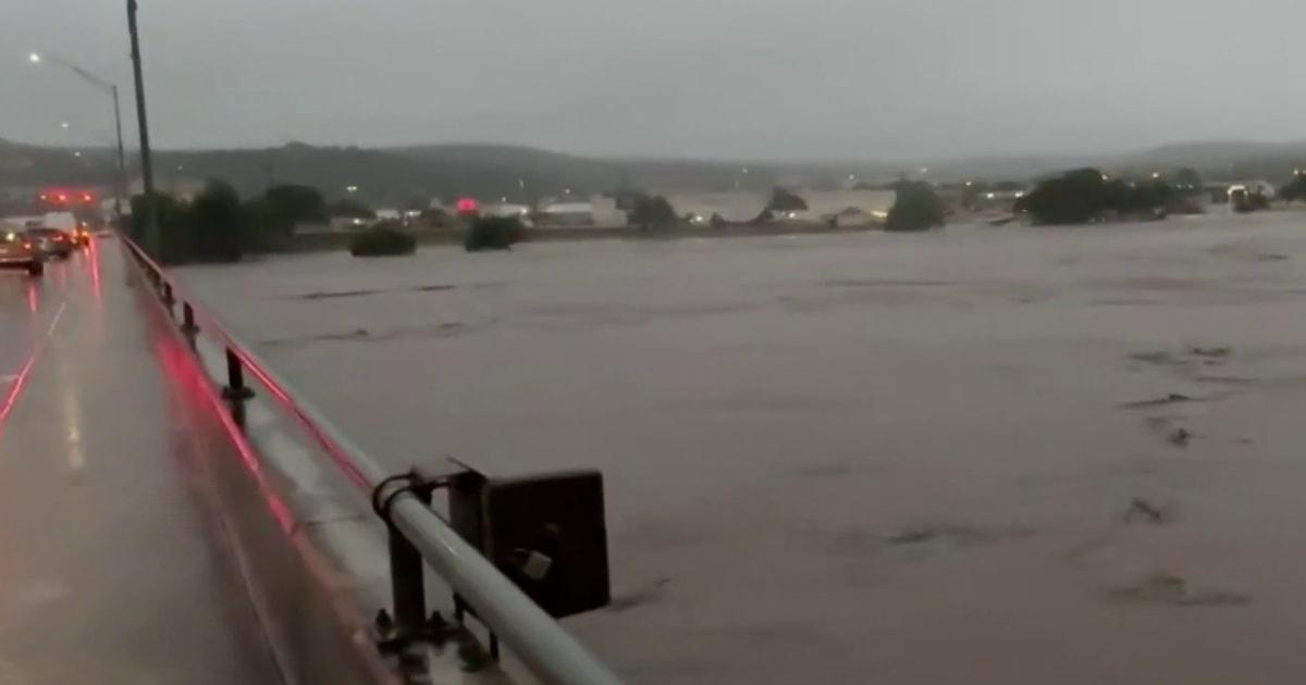 Lũ lụt kinh hoàng ngày 4/7 ở Texas, nhiều người thiệt mạng