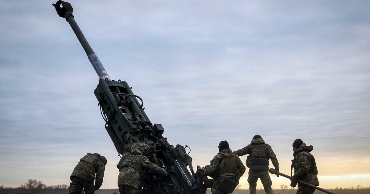 Lầu Năm Góc tạm ngưng chuyển vũ khí cho Ukraine vì lo ngại kho dự trữ của Hoa Kỳ