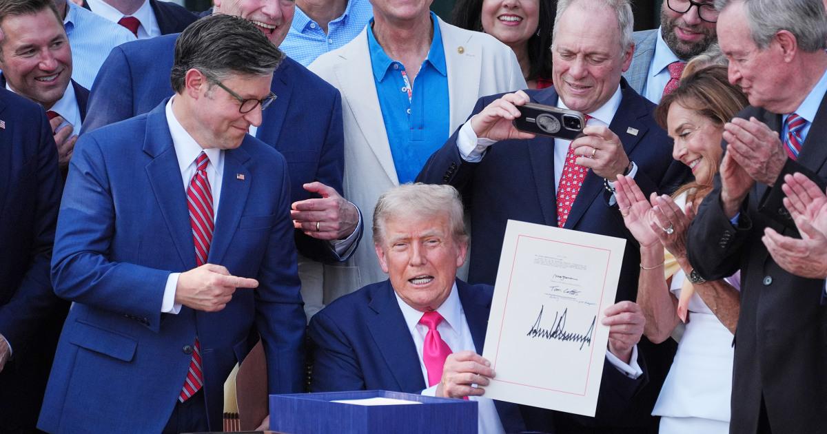 Đảng Cộng Hòa đối phó làn sóng chỉ trích dự luật Trump