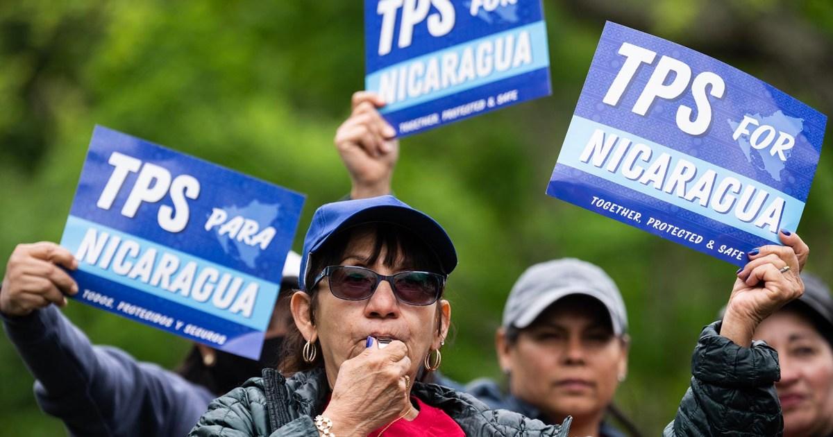 Chính phủ Trump bị kiện vì chấm dứt chương trình cho 60.000 người