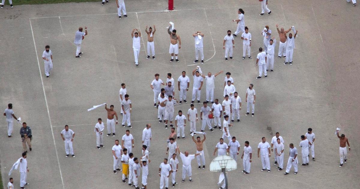 250715 migrant detention krome mn 1515 c1f42d