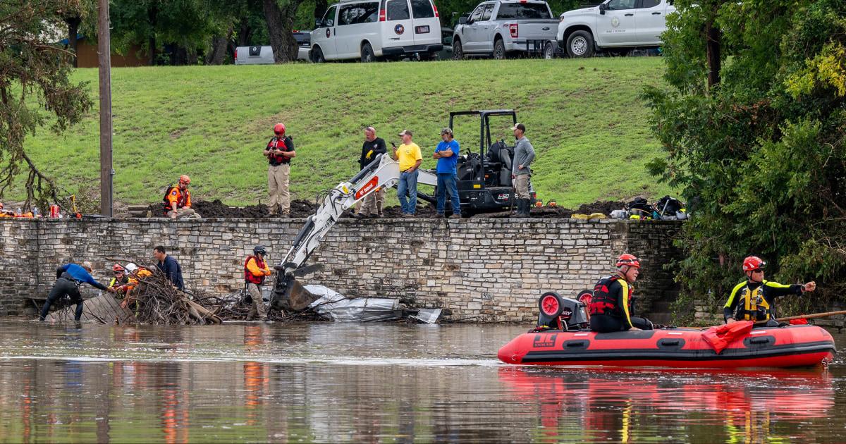 25719 guadalupe river flooding rc 1123p 4e1035