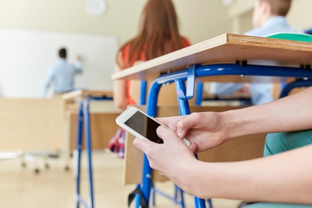 Conroe ISD: Luật mới về điện thoại ít ảnh hưởng đến chính sách của học khu