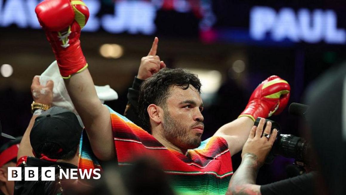 Boxer Julio Cesar Chavez Jr. bị Sở Di Trú Hoa Kỳ bắt giữ