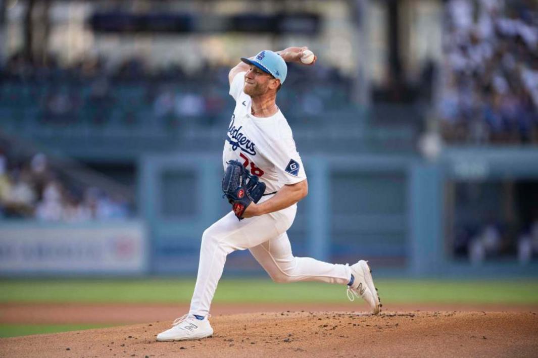 Dodgers thua đậm nhất tại sân nhà trước Astros