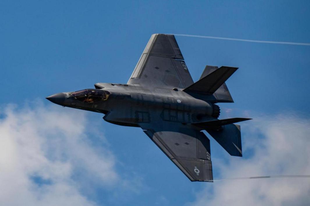 California Military Jet Crash 73390