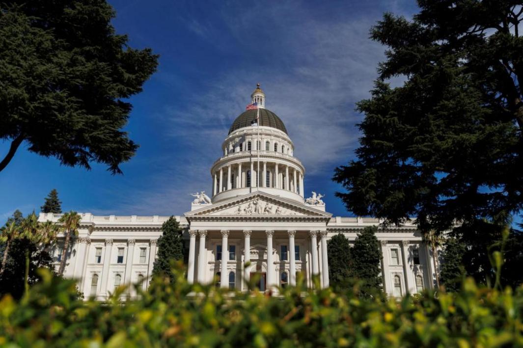 Báo chí California chỉ trích luật tố tụng của luật sư