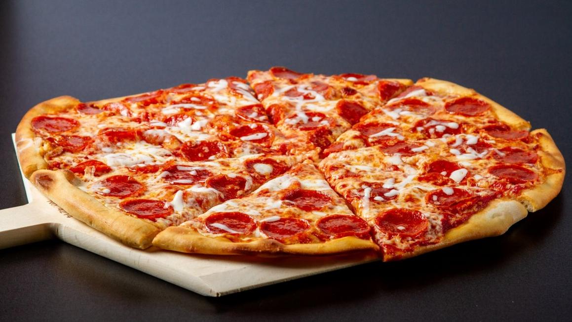 Hai tiệm bánh pizza Philly lọt top thế giới