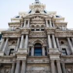 Philadelphia: Kế hoạch tài chính 5 năm được phê duyệt