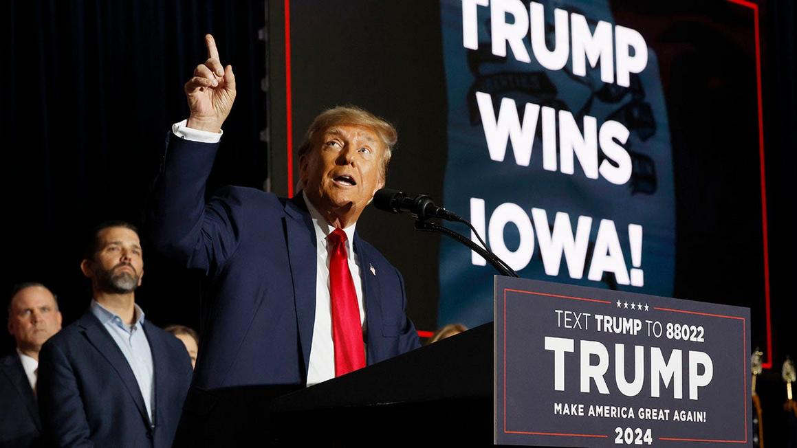 Trump refiles lawsuit against Iowa pollster