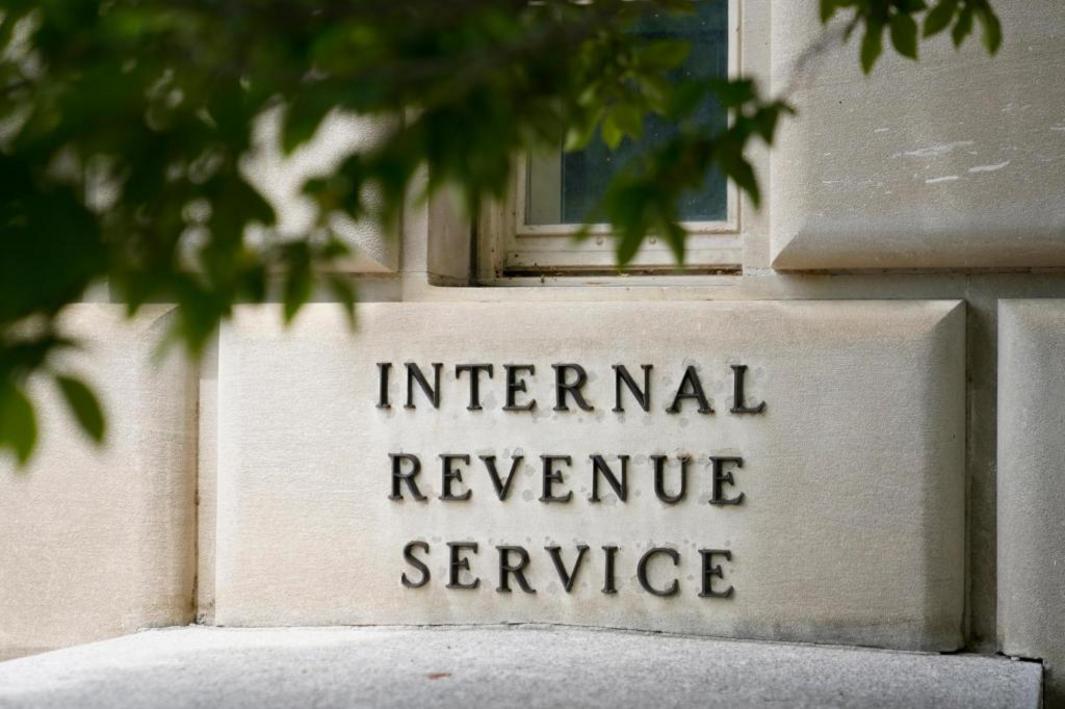 IRS: Mục sư ủng hộ chính trị không mất ưu đãi thuế