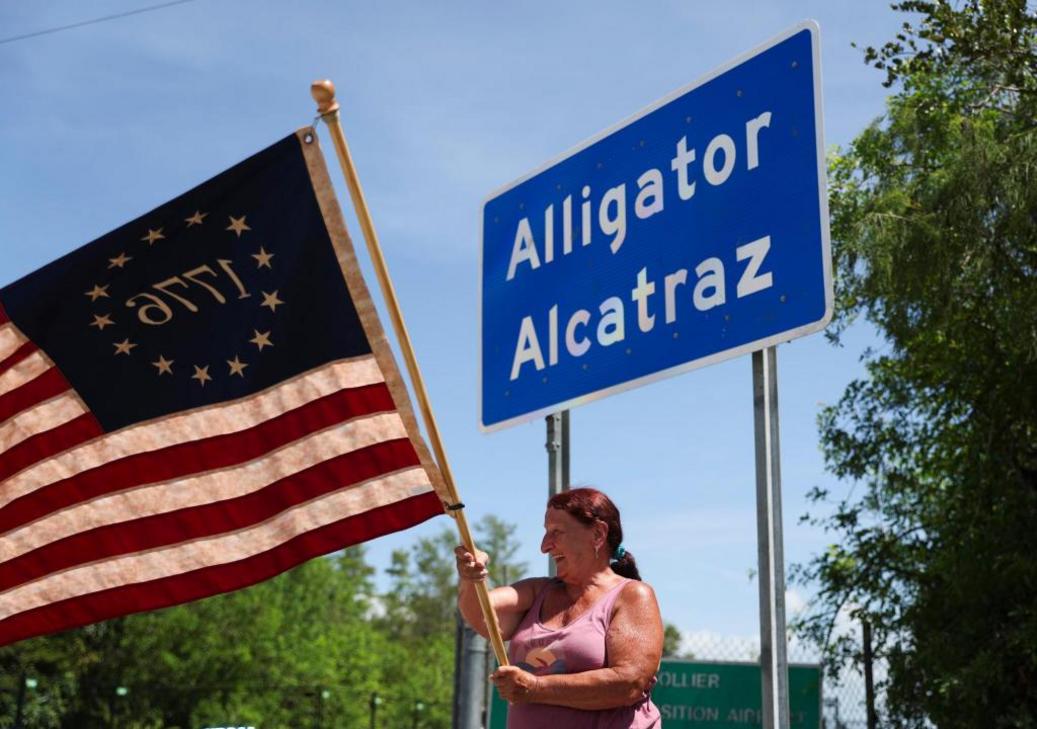 Immigration Florida Detention Center 42990 b373f2