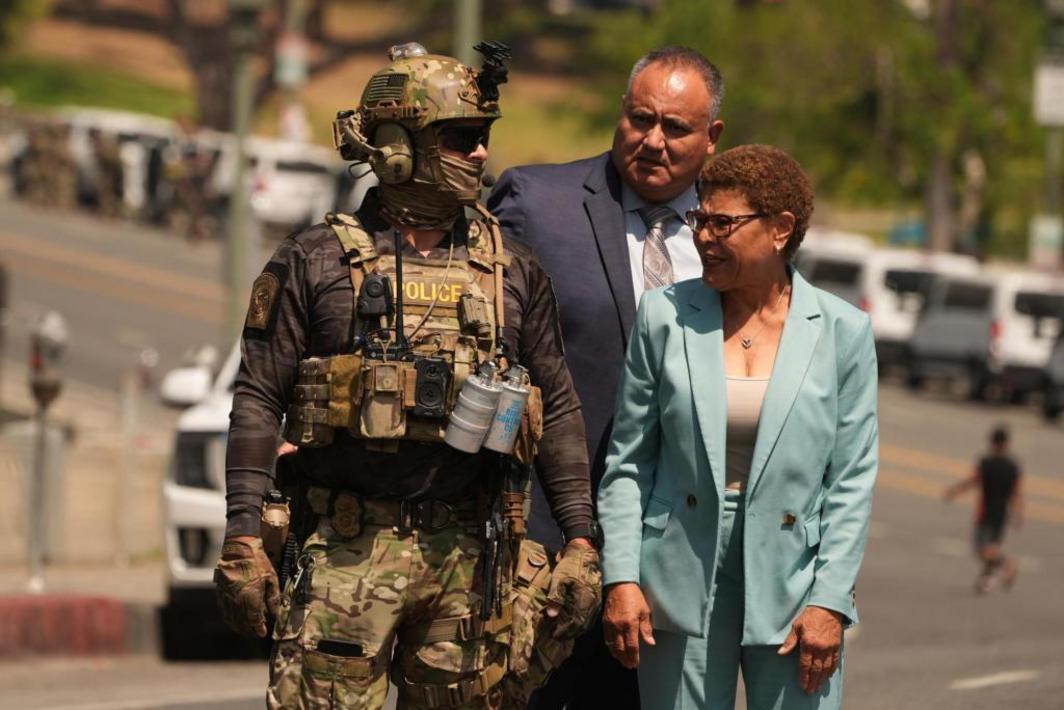 Immigration Raids Los Angeles 98351