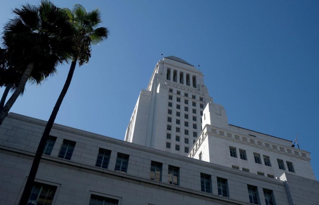 Bàn cãi nảy lửa tại Hội đồng Thành phố Los Angeles