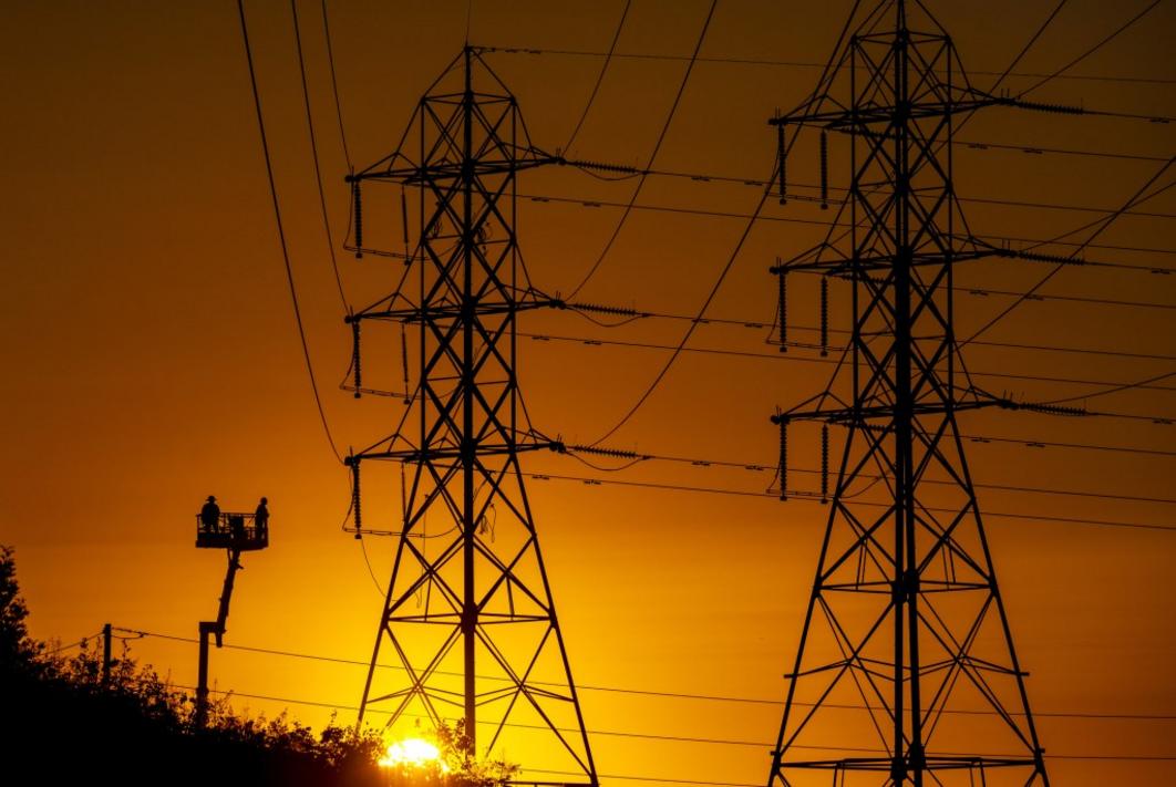 SCE cảnh báo cắt điện để phòng cháy rừng