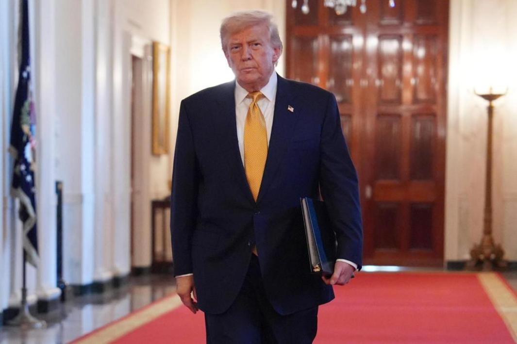 Trump 43236