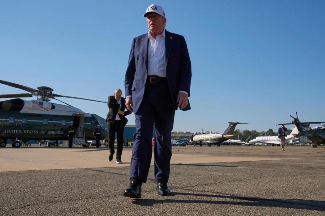 Chương trình xóa nợ vay sinh viên có thể bị Trump lợi dụng?