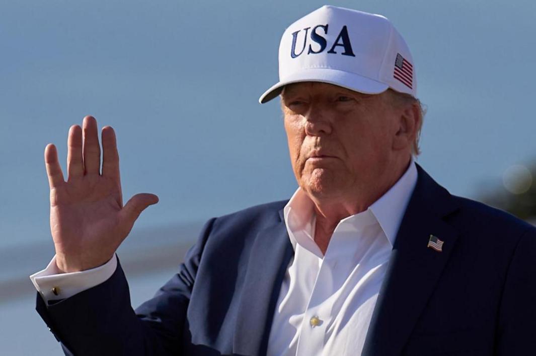 TT Trump áp thuế mới lên 7 nước nhỏ