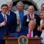 60 năm Medicaid: TT Trump ban hành luật cắt giảm ngân sách